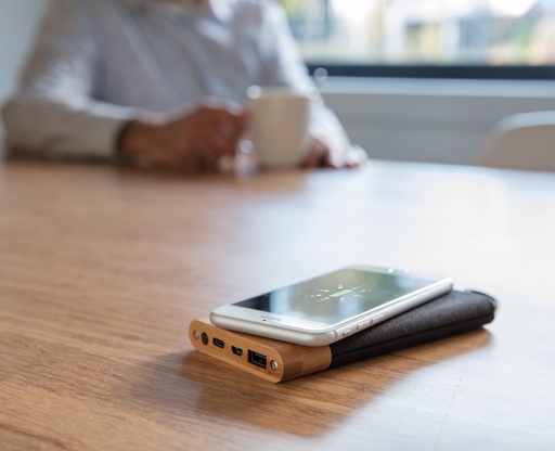 [XI-324869] POWERBANK WIRLESS BAMBOO 